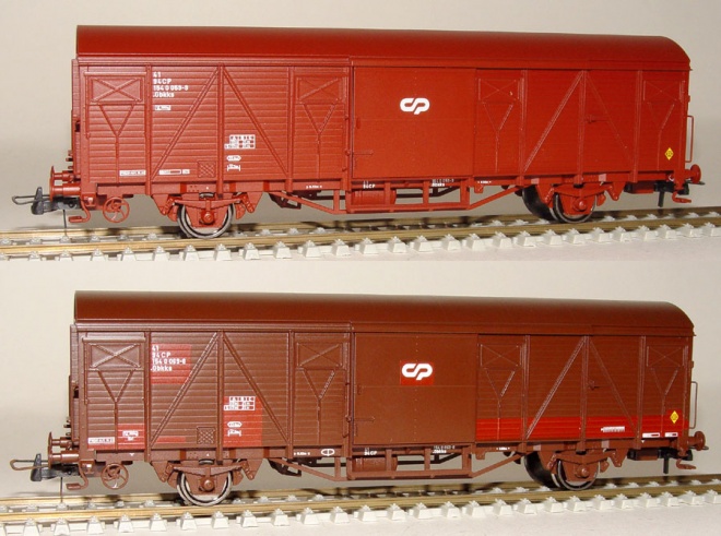 Set of 2 Box cars<br /><a href='images/pictures/Sudexpress/21545969.jpg' target='_blank'>Full size image</a>